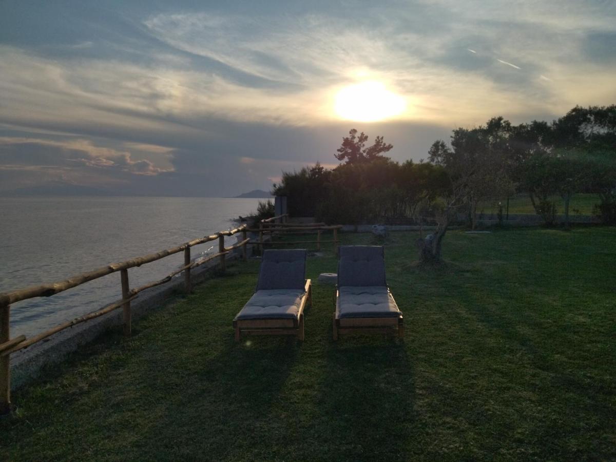 Villa Seaside House Nea Skioni Exterior foto